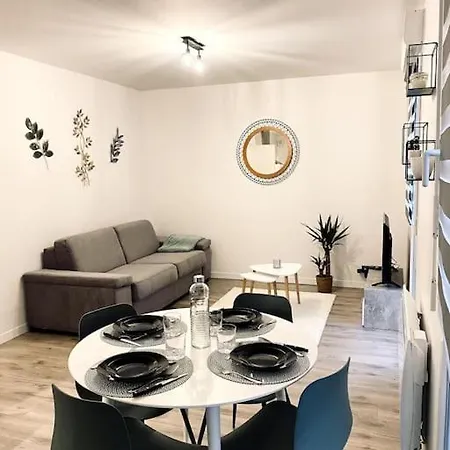Hyper Centre & Parking Prive - Le Cocon T2 -amiens * אמיינס